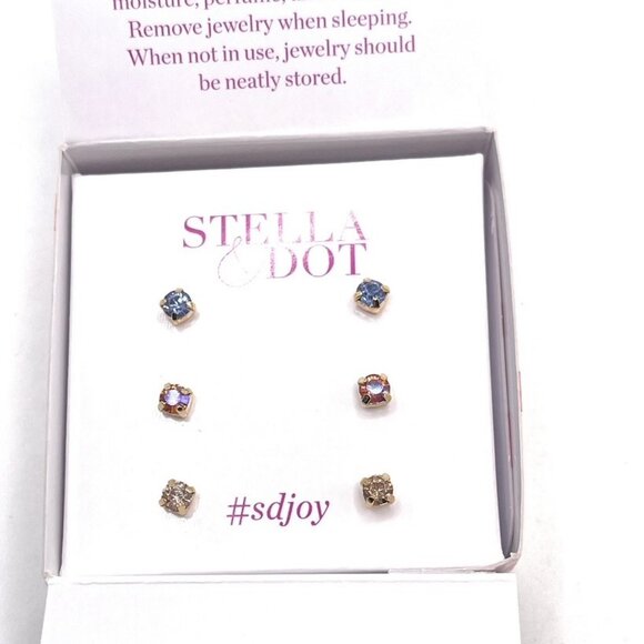 Ensemble de bouclies d'orelites Stud Stella & Dot Earrings - E619 - Picture 1 of 1